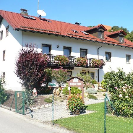 Ferienwohnungen Erntl Leithen Bagian luar foto